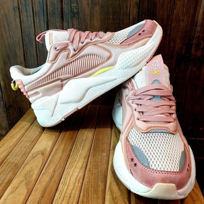 Puma 37.5 жіночі кросівки 23.5см рожеві
