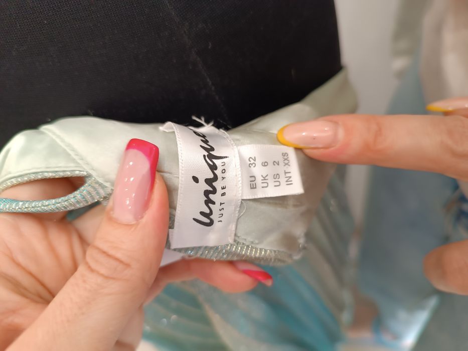 Продам плаття на випускний