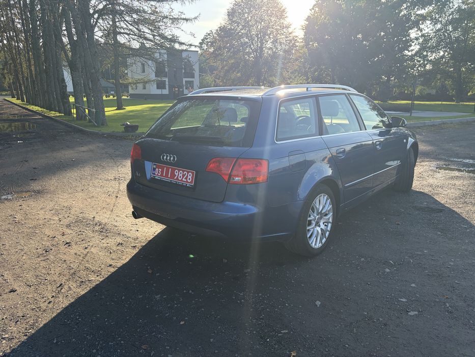 Audi A4 1.6 бензин