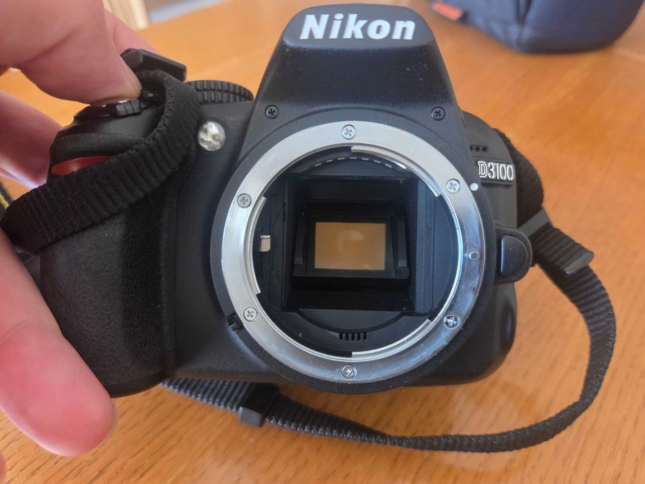 Фотоапарат Nikon d3100