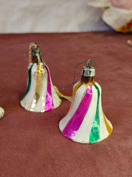 Dzwoneczki bombki PRL