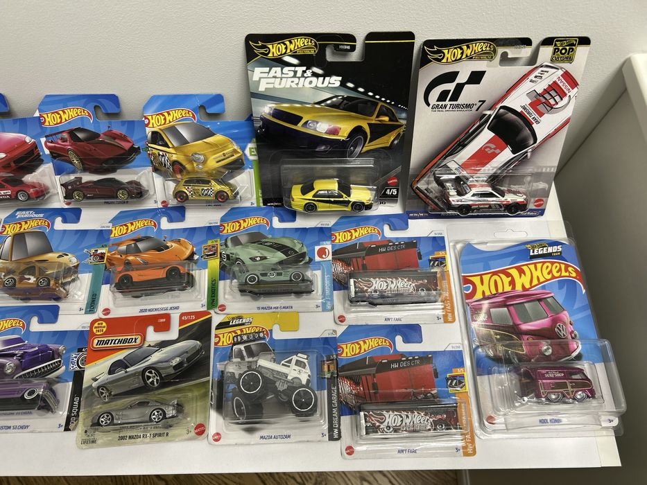 продаю Hotwheels пишите в лс