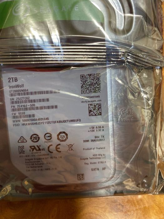 жосткий диск 2тб seagate  торг+