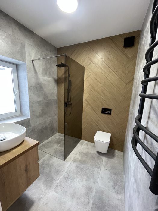 Продаж котеджу з гаражем, газове опалення