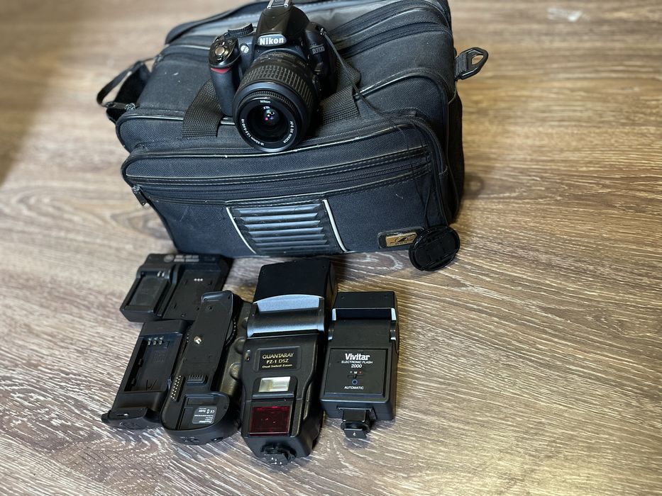 Фотоапарат Nikon D3100