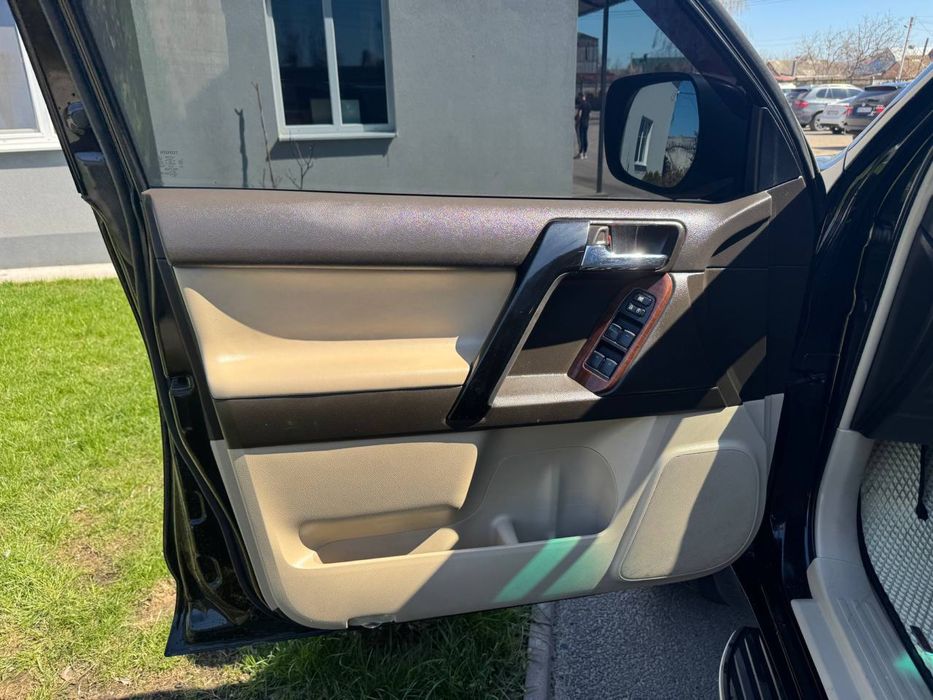 Land cruiser prado
