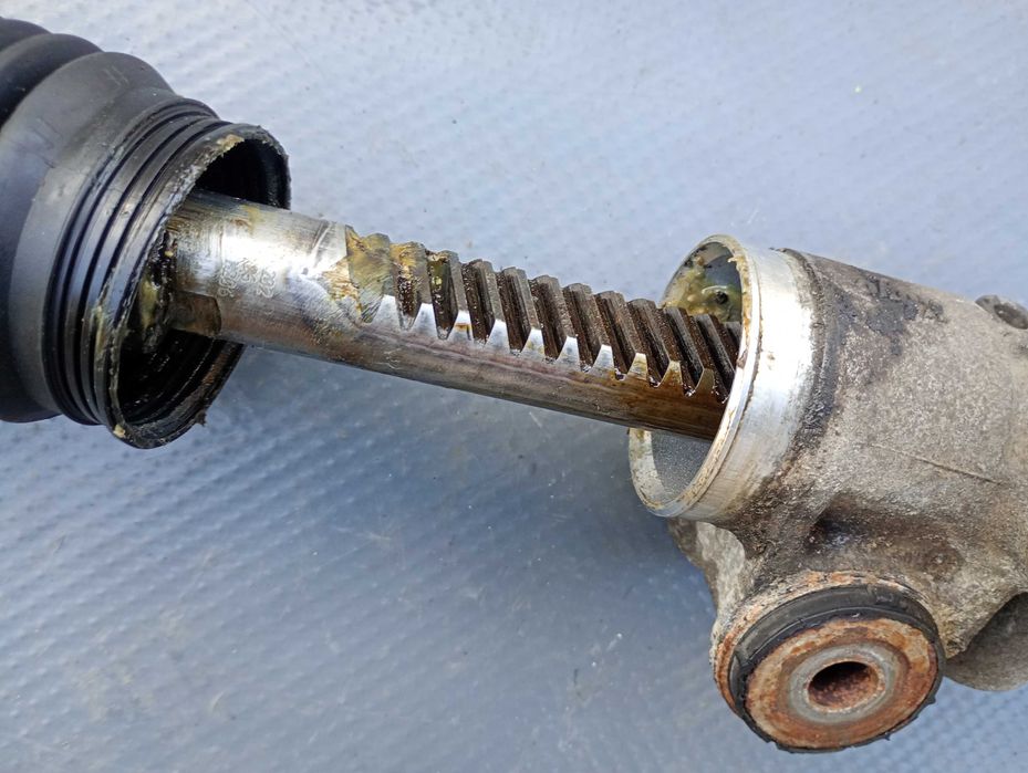 Рульова рейка Toyota Yaris (2005-2012) рулевая тойота яріс