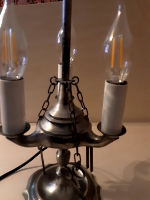 Lampa stołowa metal