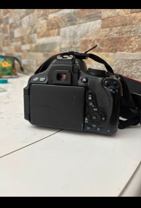 Canon Rebel T3i - 600D
