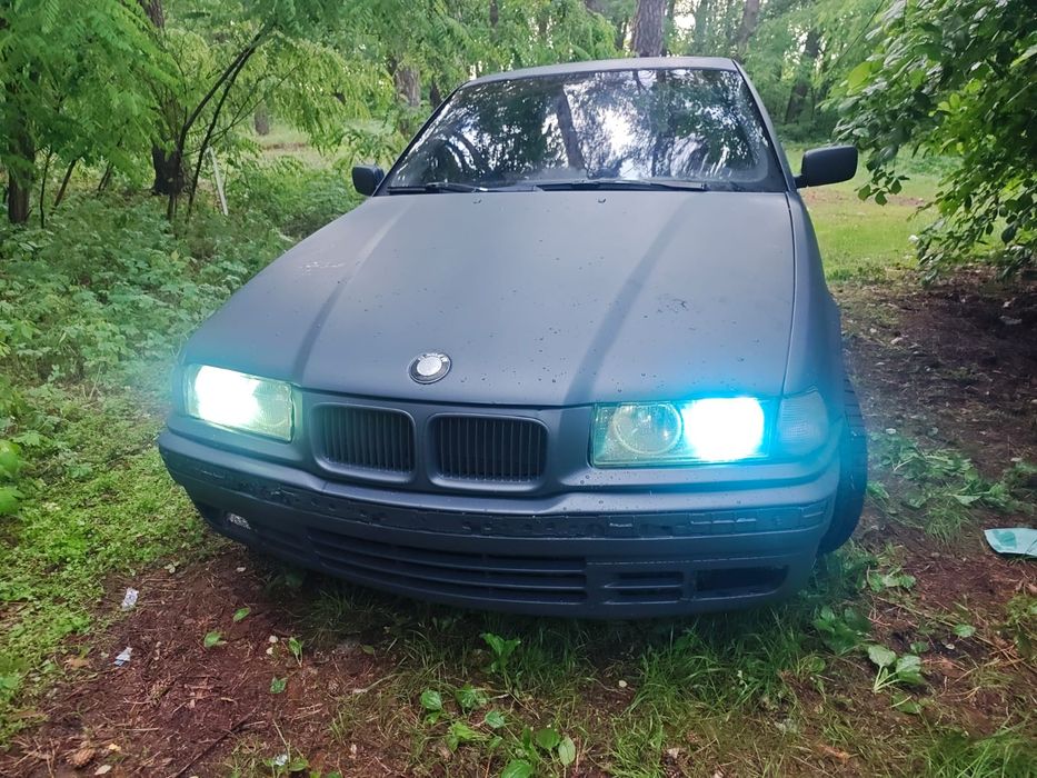 Продам BMW E36 1992г.в