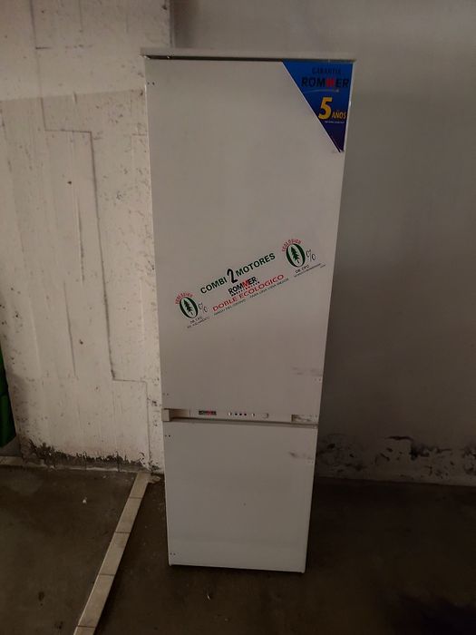 Frigorífico combinado de encastrar Rommer - 2 Motores