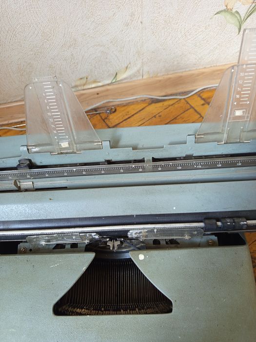 Пишущая машинка "Ятрань"