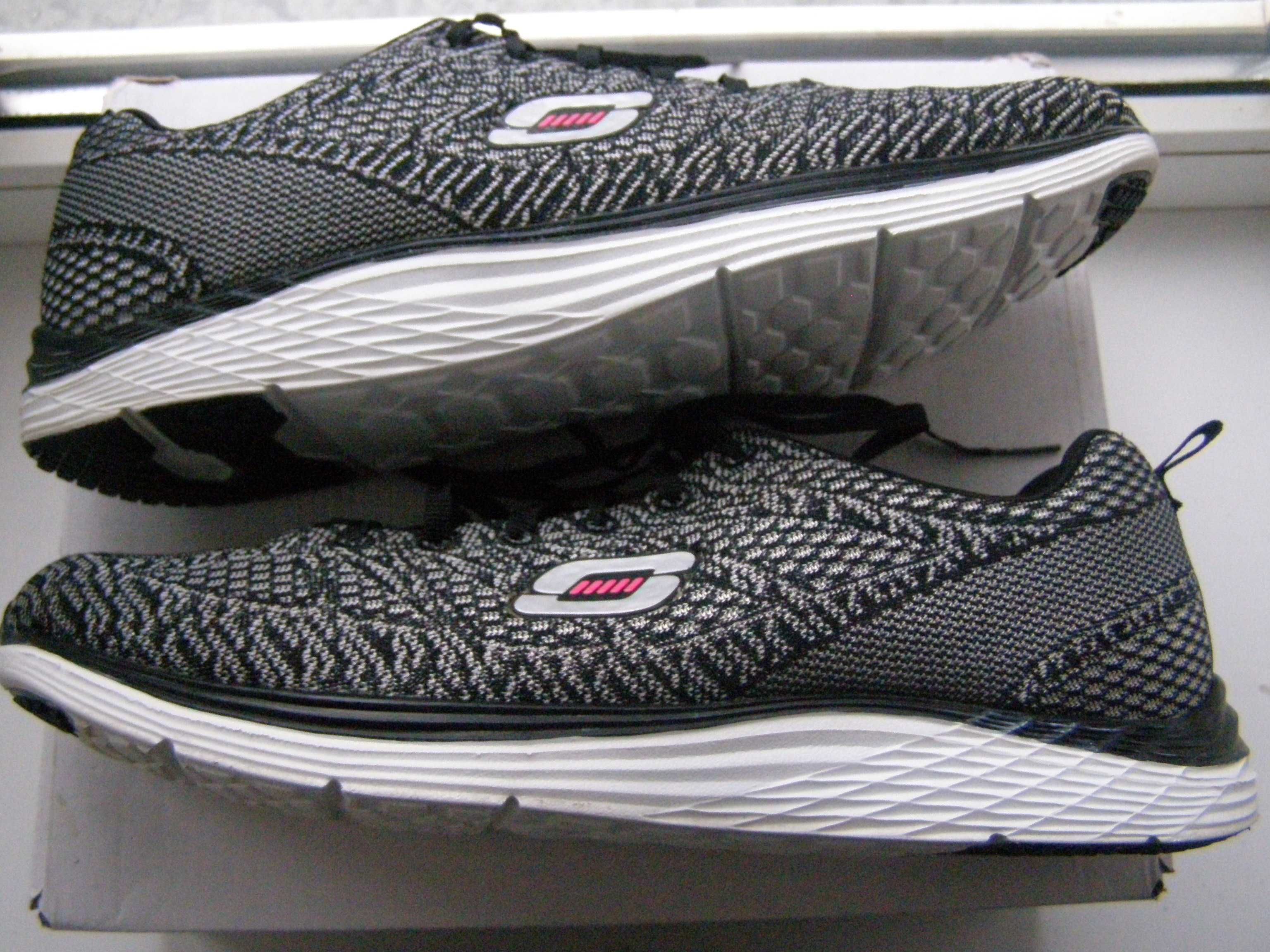 Кроссовки Skechers relaxed fit memory foam: грн. - Другие кроссовки на Olx