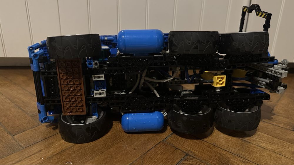 Lego Technic 8462 Super Tow Truck Holownik pneumatyka kolekcjonerski