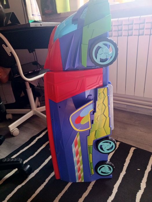 Sprzedam duży pojazd pj masks