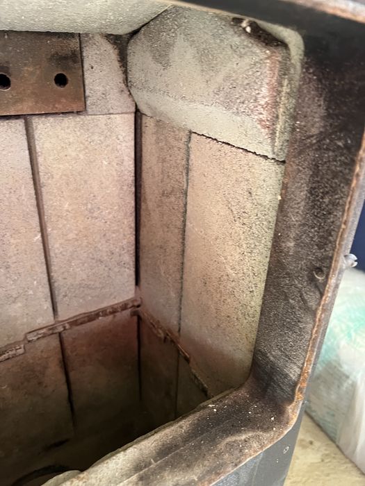 Продам  піч камін буржуйка KAMINO NOSZTALGIA KÁLYHA 804