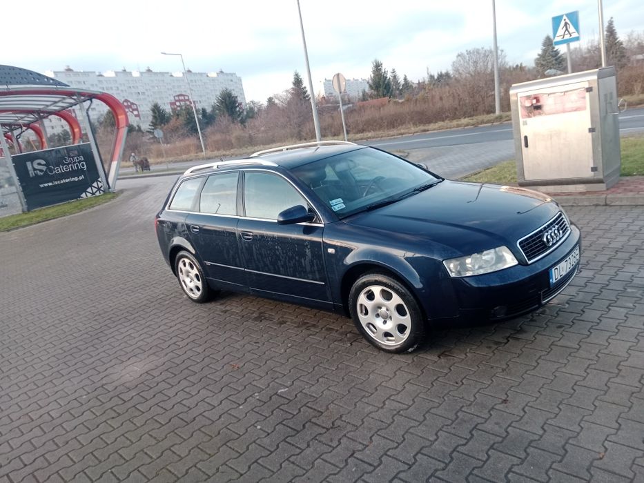 Audi a4 b6 1.9tdi kombi,hak,klima