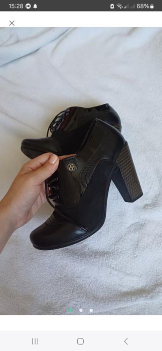 Гарні шкіряні туфлі на маленьку ніжку