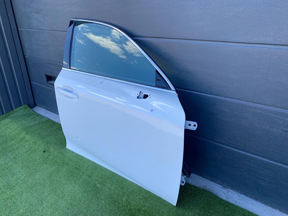 Lexus IS 2025 2026 Nowy Model Drzwi Prawe Przód KPLT