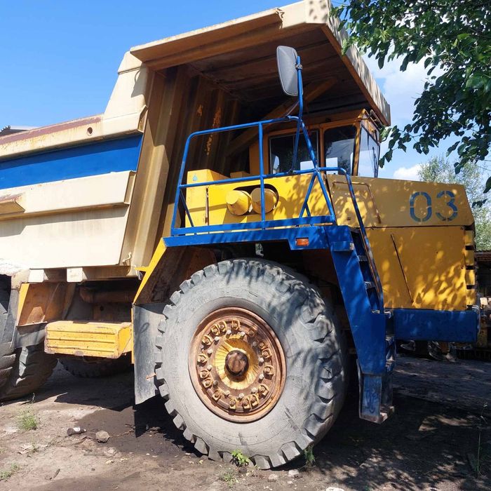 Продам Белаз. Двигатель Cummins.Коробка 5 ступенчатая.