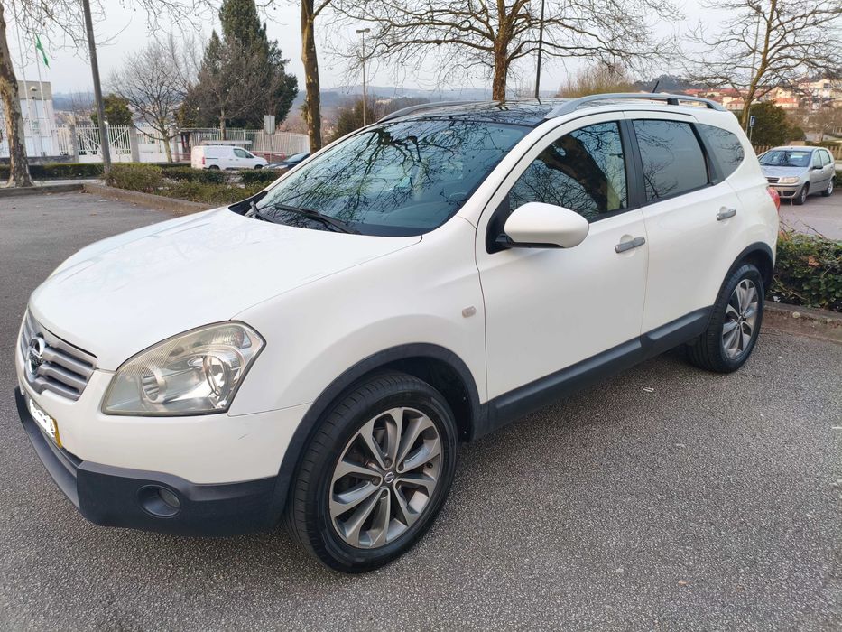 Nissan Qashqai +2 1.5 dCi Tekna Premium jante 18 com gancho reboque
