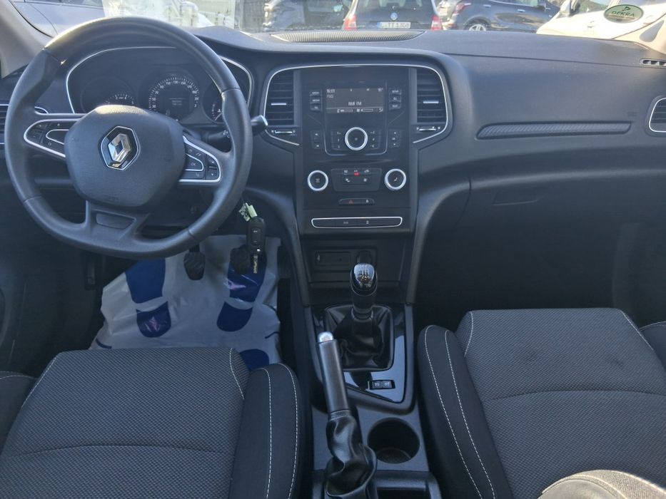 Renault Megane 2019r*1.3 Benzyna *77000 przebieg Bezwypadkowy *