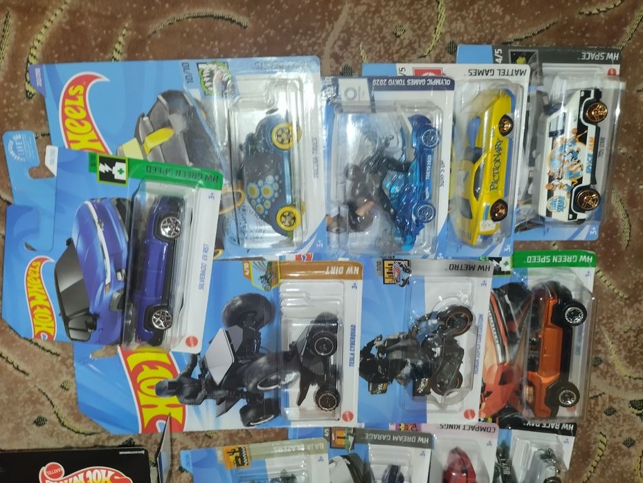 Matchbox  Hot wheels  різні