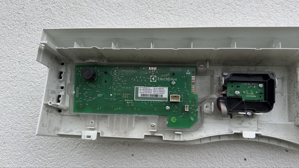 Запчастини до пральної машини Electrolux EW6S4R04W