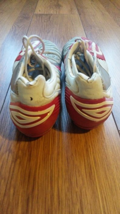 Buty piłkarskie