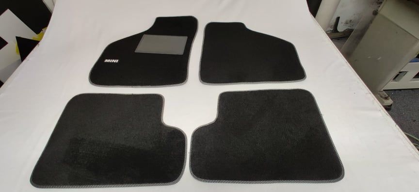 tapetes MINI clássico