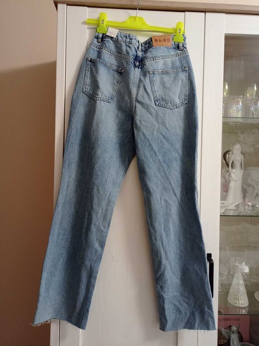 NA- KD spodnie jeansowe damskie