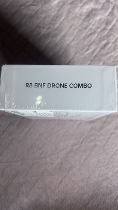 dron StarrcFPV R8