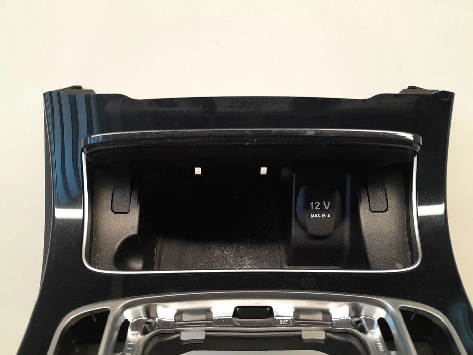 Consola central MERCEDES-BENZ Classe C (W205)