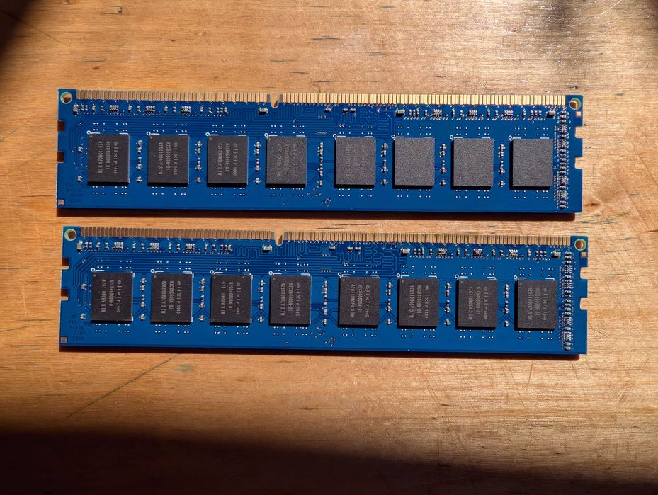 RAM DDR3 firmy Elixir o 2x8GB