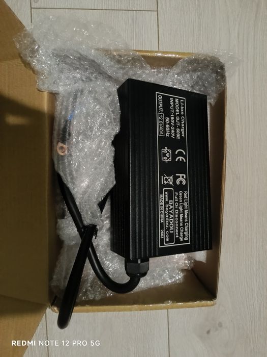 BAYADOY Li-ion Charger