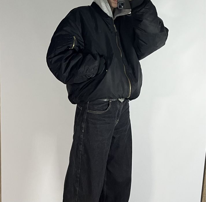 Чорний дутий оверсайз бомбер MA-1 дутый бомбер черный пуховик