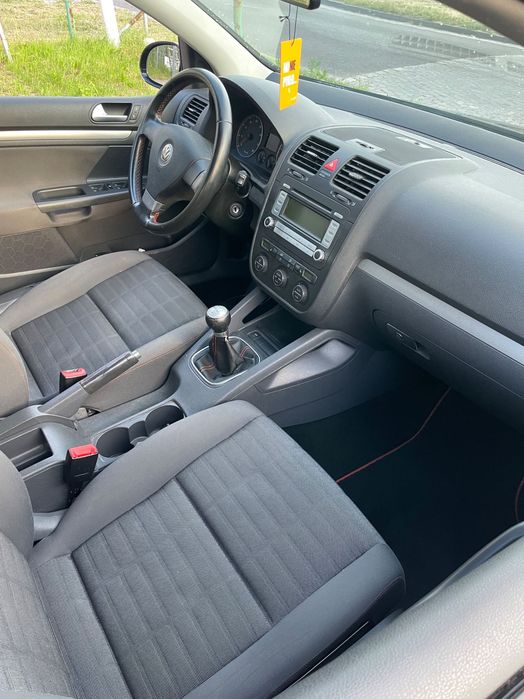 Volkswagen Golf V