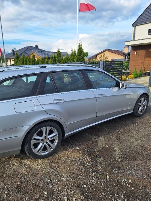 Sprzedam Mercedes Benz E 250 CDI 4MATIC