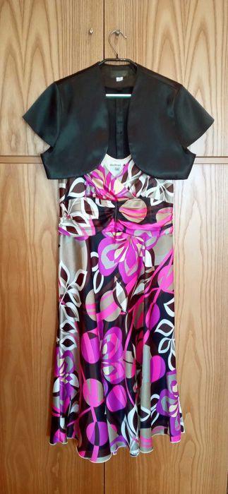 Moda, ubrania damskie, suknia z bolerkiem
