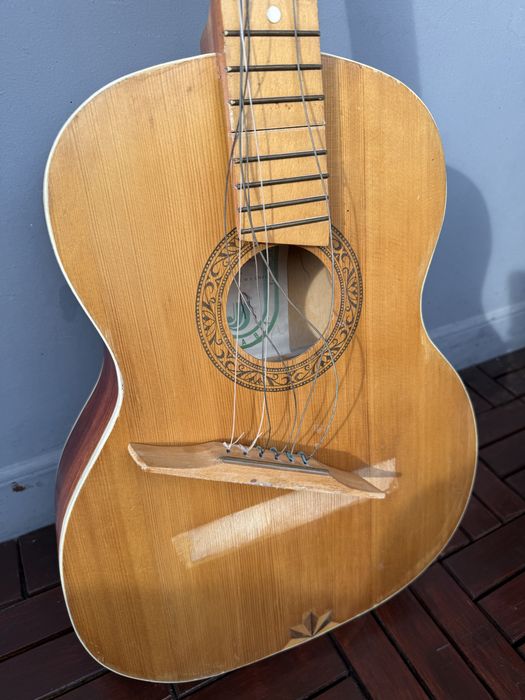 Gitara akustyczna klasyczna