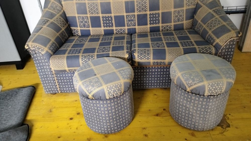 Sofá cama  como 2puff