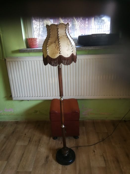 Lampa podłogowa z czasu Prl