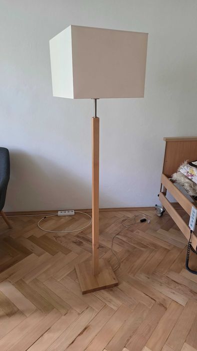 Lampa podłogowa drewniana 165 cm – nowoczesna, skandynawska, duży abażur
