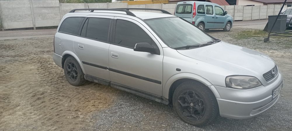 Автомобіль  Opel Astra g 2000 року