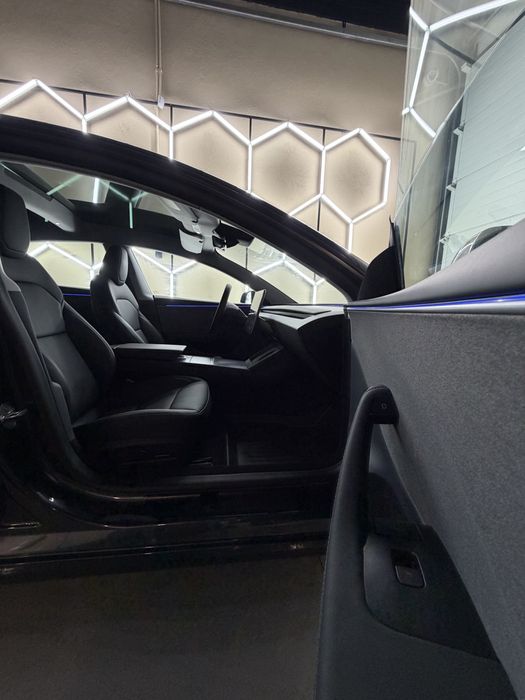 Tesla Model 3 Sr plus