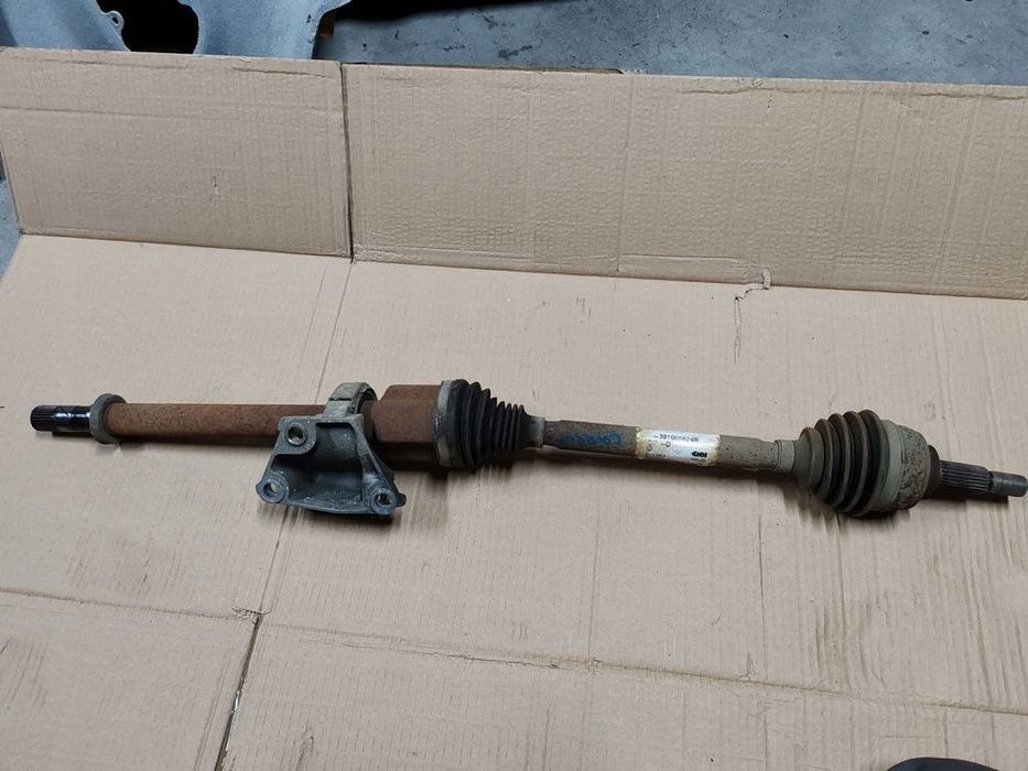 półoś prawa długa 391005624r 0.9 tce 900 renault captur i 13-18