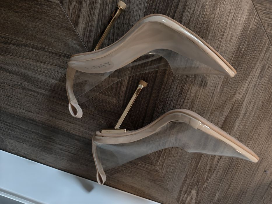 Piękne szpilki damskie 37