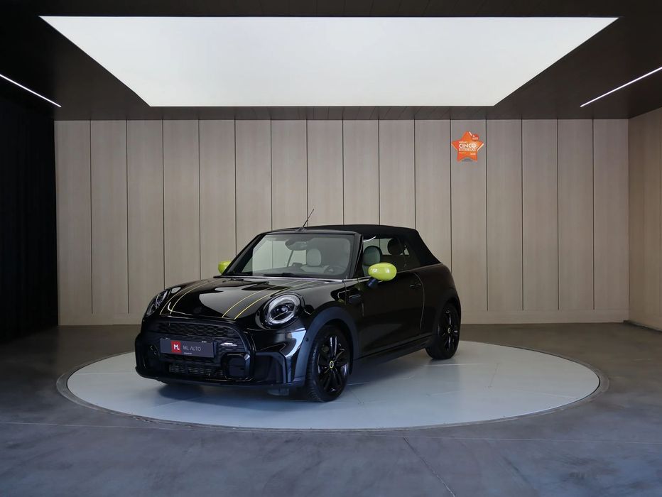 MINI Cabrio Cooper Aut. JCW