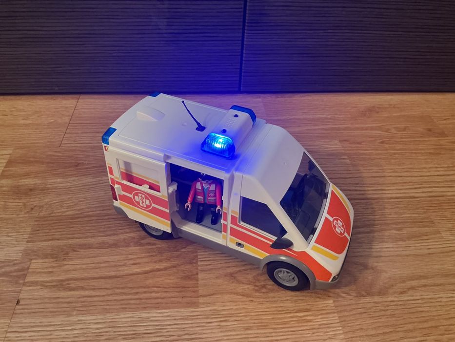 Playmobil 6685 – Ambulância