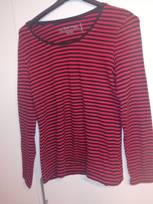 Czarno czerwony longsleeve vintage M